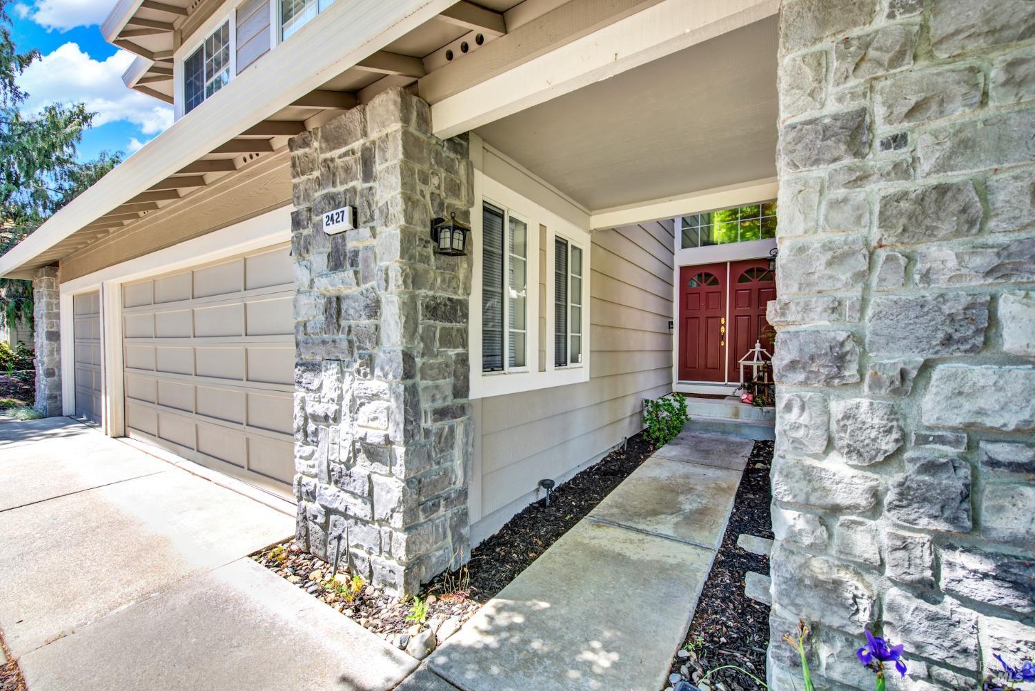 Detail Gallery Image 20 of 99 For 2427 Las Hadas Ct, Fairfield,  CA 94534 - 4 Beds | 2/1 Baths