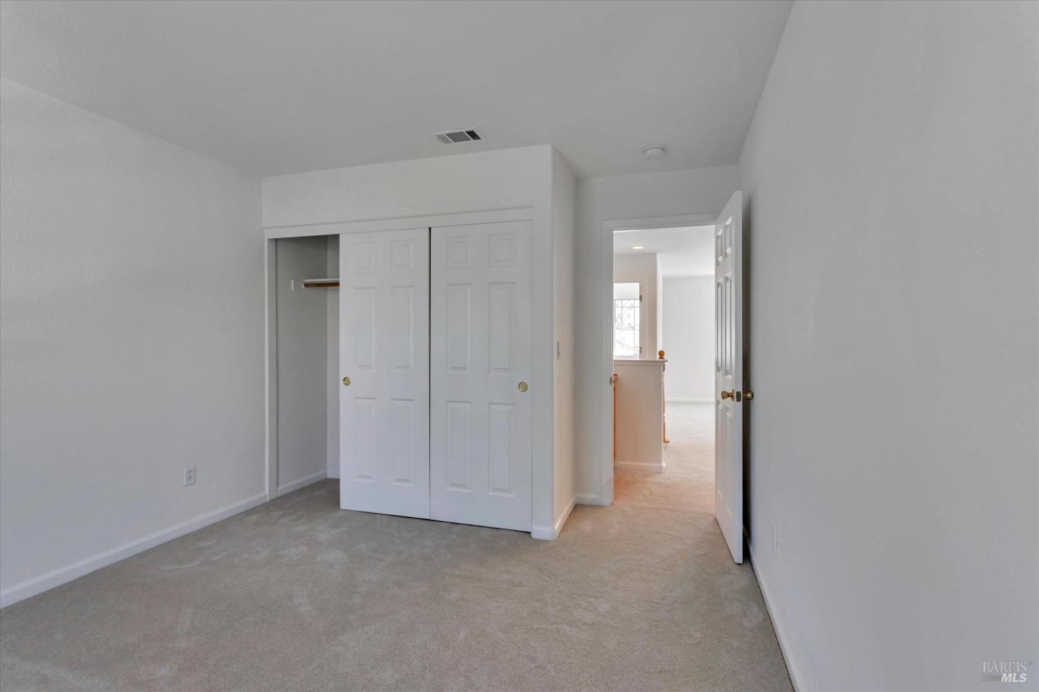 Detail Gallery Image 27 of 35 For 231 Roundhill Ct, Vacaville,  CA 95687 - 3 Beds | 2/1 Baths