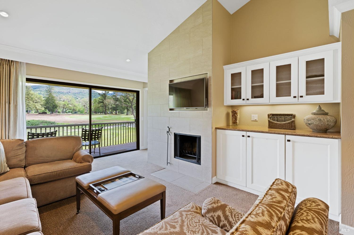 Detail Gallery Image 12 of 42 For 684 Cottage Dr, Napa,  CA 94558 - 2 Beds | 2 Baths