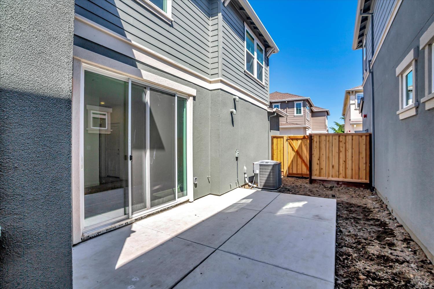 Detail Gallery Image 22 of 24 For 817 Starfish St, Suisun City,  CA 94585 - 3 Beds | 2/1 Baths