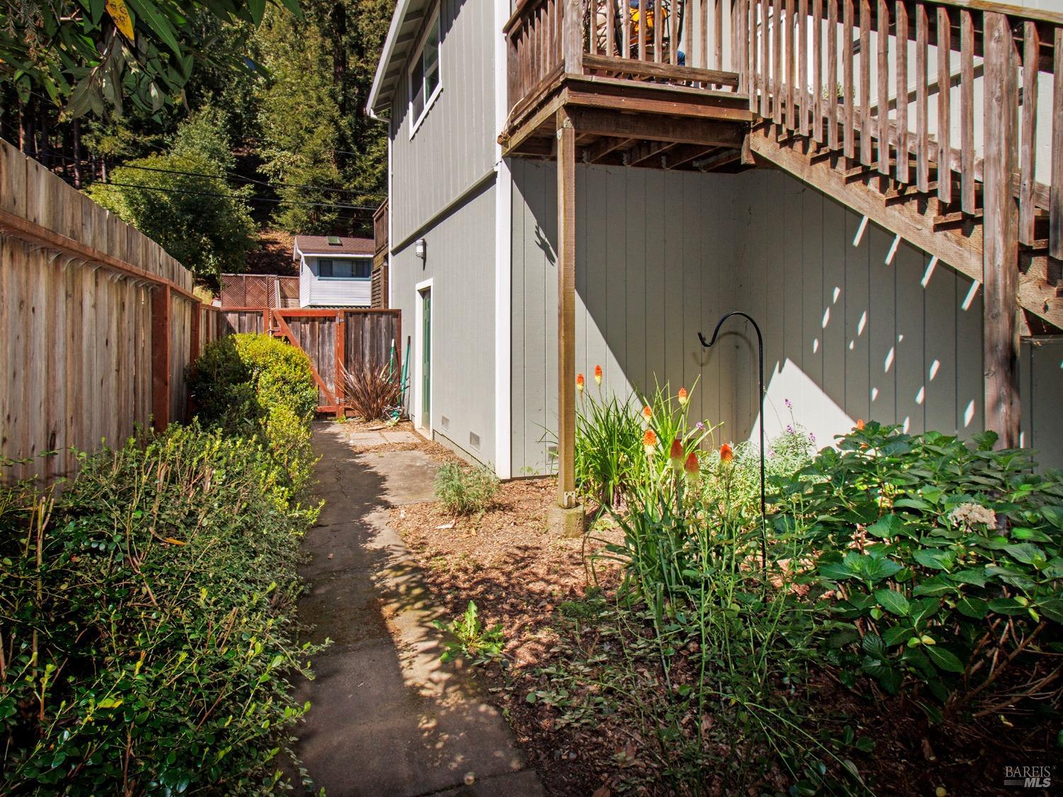 Detail Gallery Image 35 of 35 For 14290 Old Cazadero Rd, Guerneville,  CA 95446 - 2 Beds | 2 Baths
