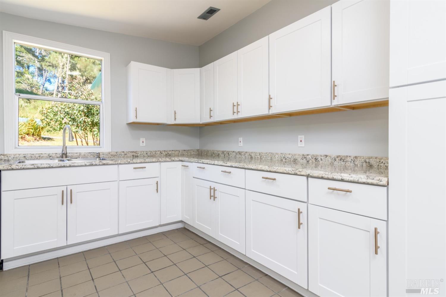 Detail Gallery Image 27 of 29 For 38921 Sedalia Dr, Gualala,  CA 95445 - 3 Beds | 1 Baths