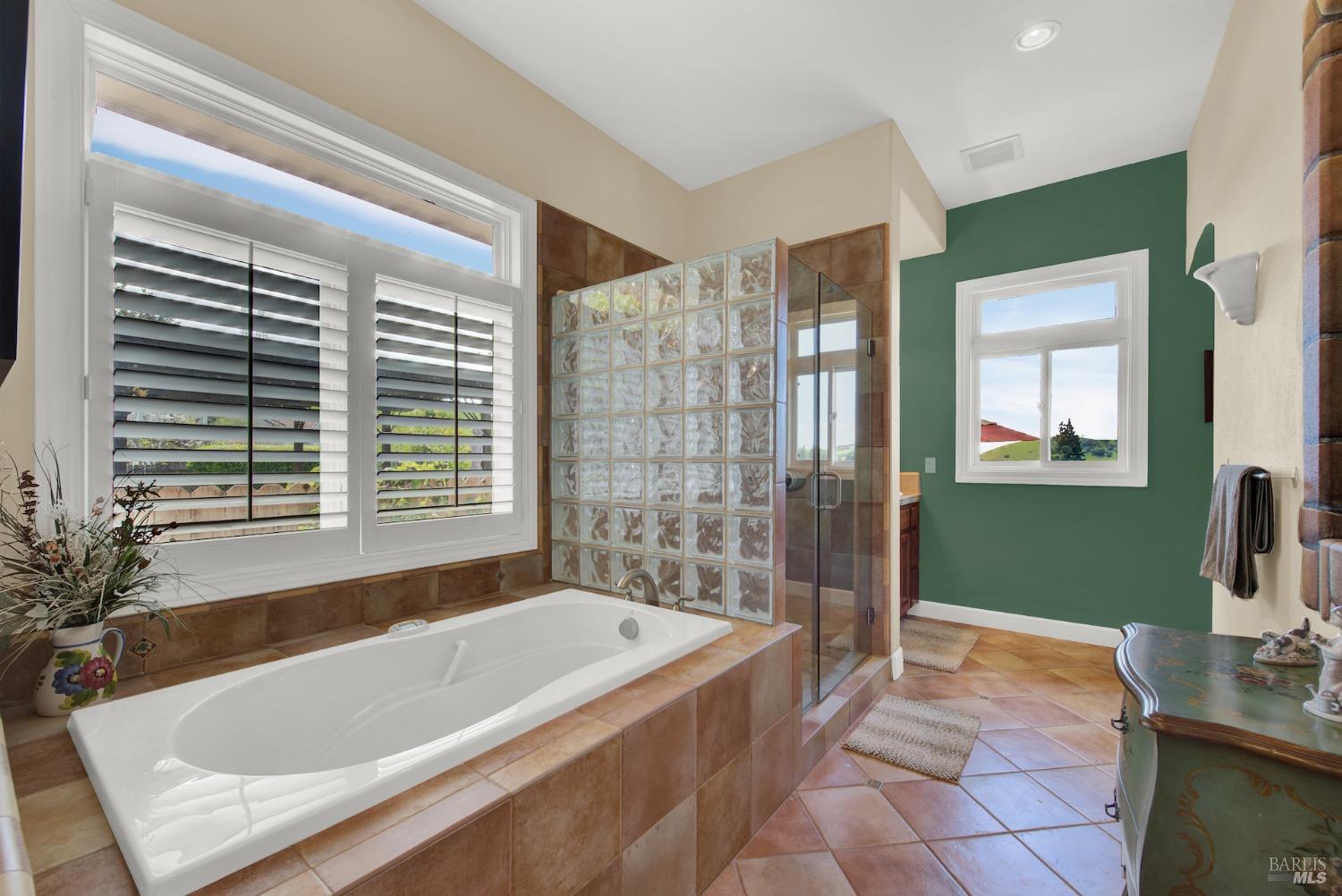 Detail Gallery Image 39 of 78 For 3209 Hilton Head Dr, Fairfield,  CA 94534 - 4 Beds | 2/1 Baths