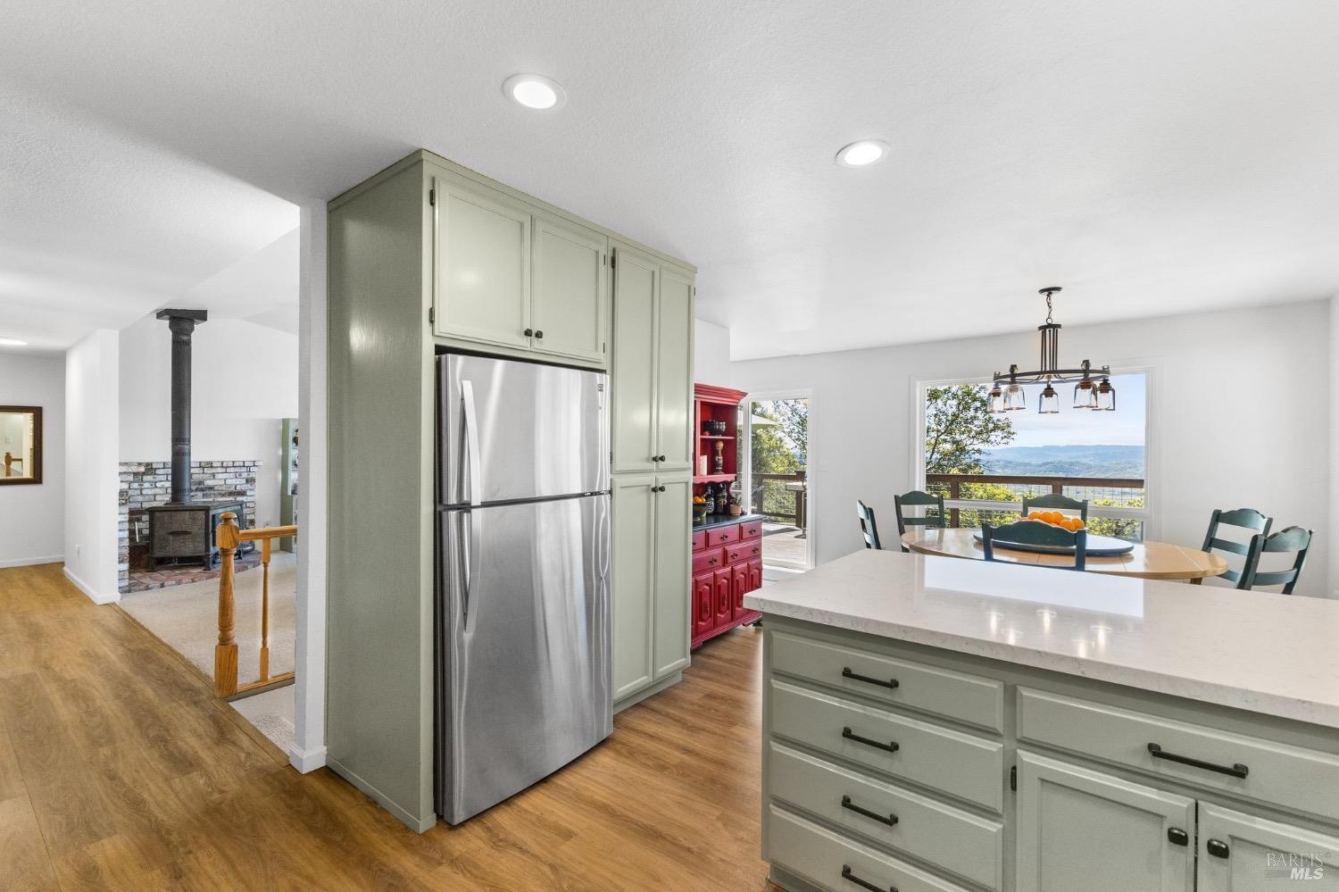 Detail Gallery Image 9 of 61 For 26880 Toyon Ln, Cloverdale,  CA 95425 - 3 Beds | 2 Baths
