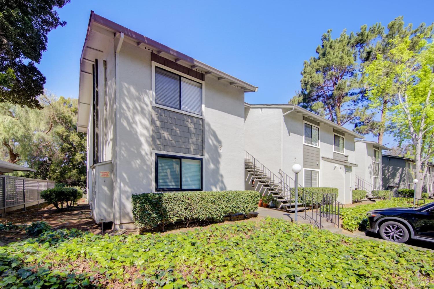 Detail Gallery Image 2 of 35 For 900 Cambridge Dr #137,  Benicia,  CA 94510 - 1 Beds | 1 Baths