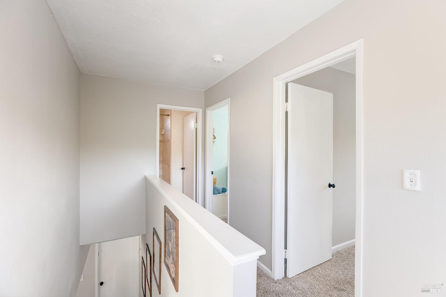 Detail Gallery Image 22 of 54 For 160 Carlisle Way, Benicia,  CA 94510 - 3 Beds | 1/1 Baths