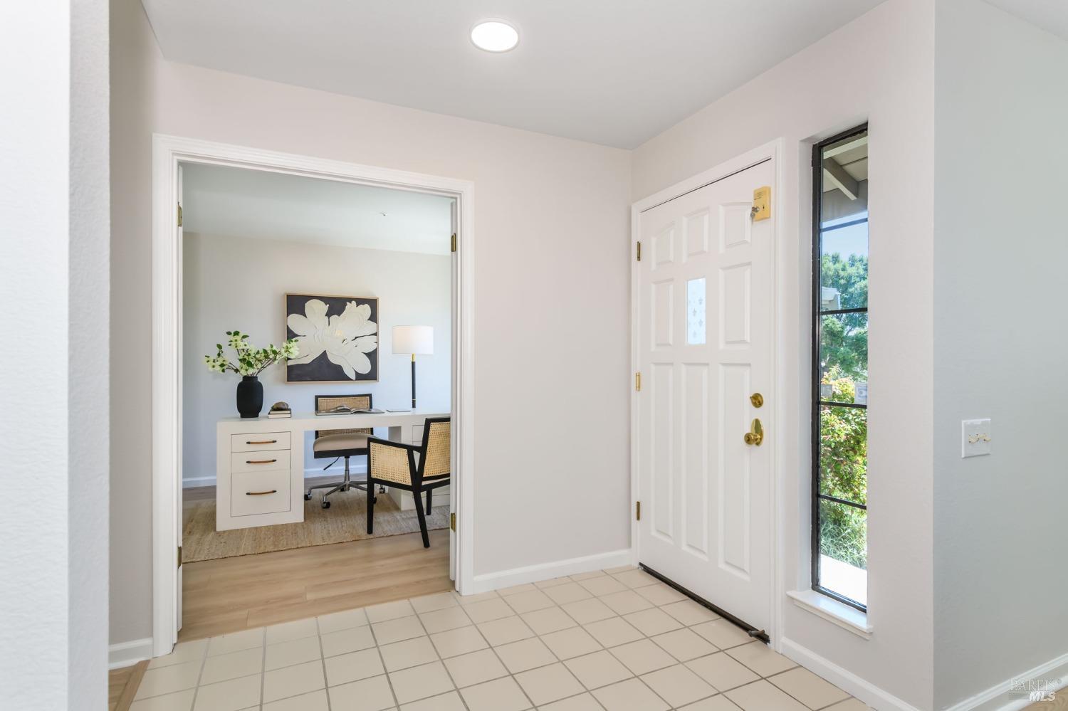 Detail Gallery Image 11 of 41 For 473 Fieldstone Dr, Novato,  CA 94945 - 4 Beds | 2 Baths