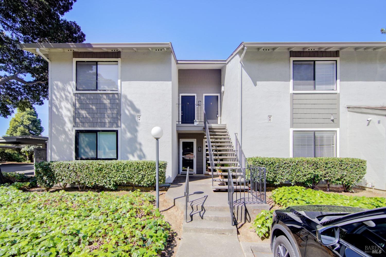 Detail Gallery Image 3 of 35 For 900 Cambridge Dr #137,  Benicia,  CA 94510 - 1 Beds | 1 Baths