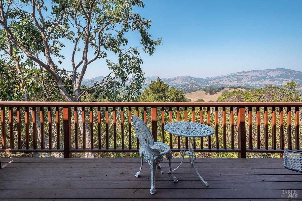 Detail Gallery Image 38 of 53 For 55 Half Moon Rd, Novato,  CA 94947 - 4 Beds | 3/1 Baths