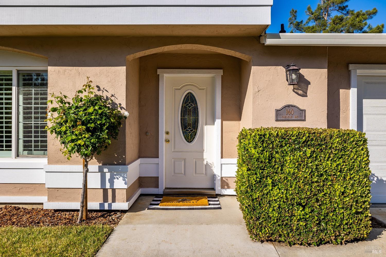 Detail Gallery Image 4 of 54 For 160 Carlisle Way, Benicia,  CA 94510 - 3 Beds | 1/1 Baths