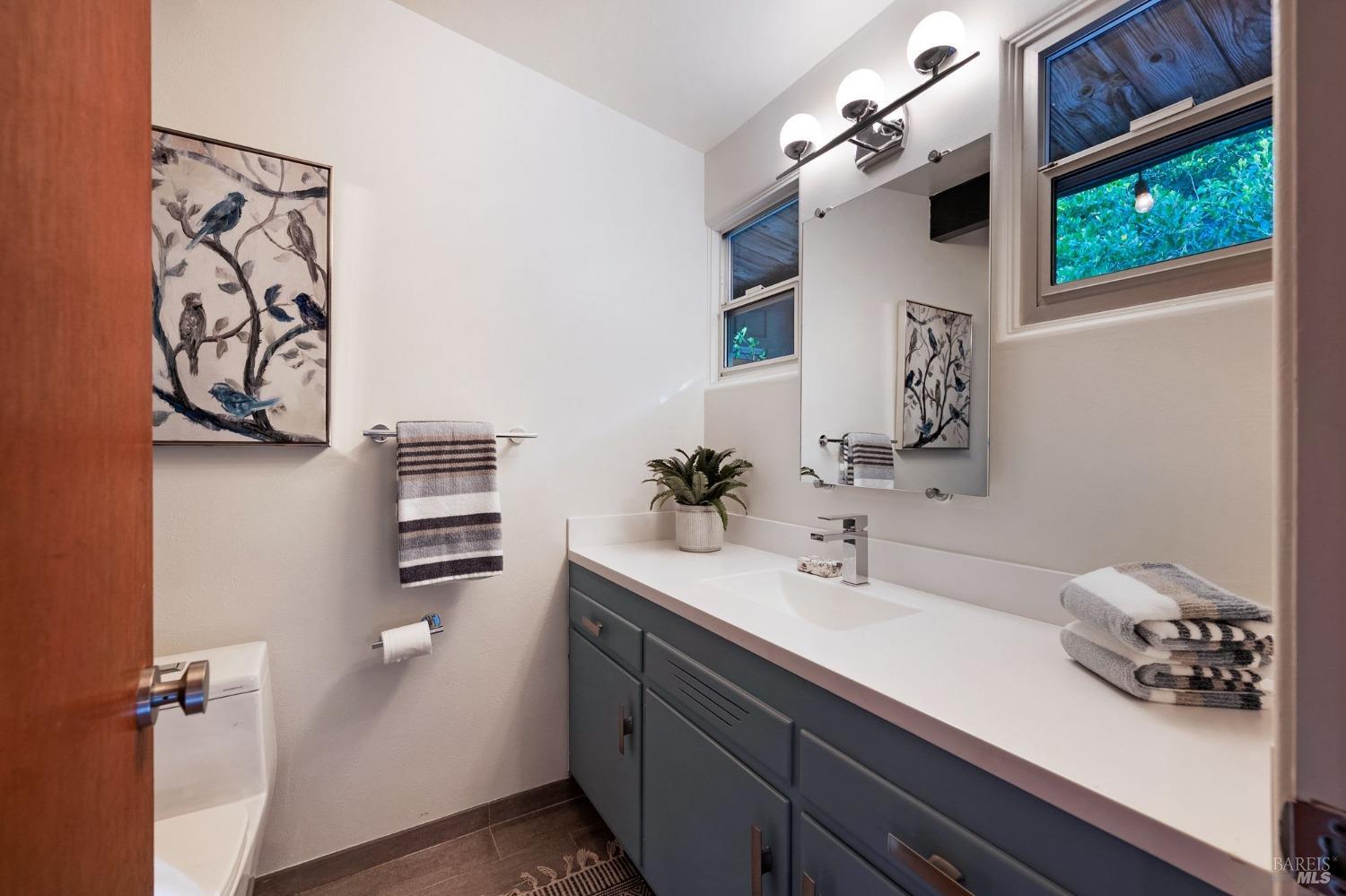 Detail Gallery Image 25 of 67 For 2259 Beverly Way, Santa Rosa,  CA 95404 - 4 Beds | 2 Baths