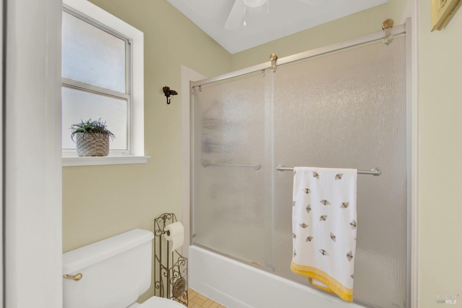 Detail Gallery Image 76 of 99 For 2427 Las Hadas Ct, Fairfield,  CA 94534 - 4 Beds | 2/1 Baths