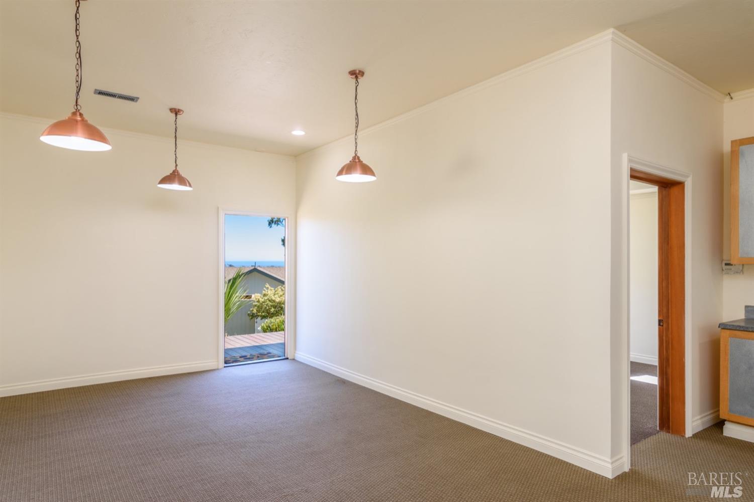 Detail Gallery Image 13 of 29 For 38921 Sedalia Dr, Gualala,  CA 95445 - 3 Beds | 1 Baths