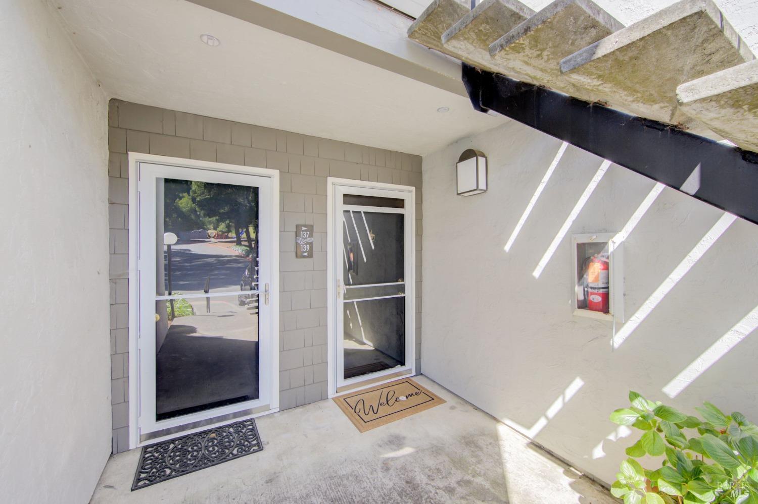 Detail Gallery Image 4 of 35 For 900 Cambridge Dr #137,  Benicia,  CA 94510 - 1 Beds | 1 Baths