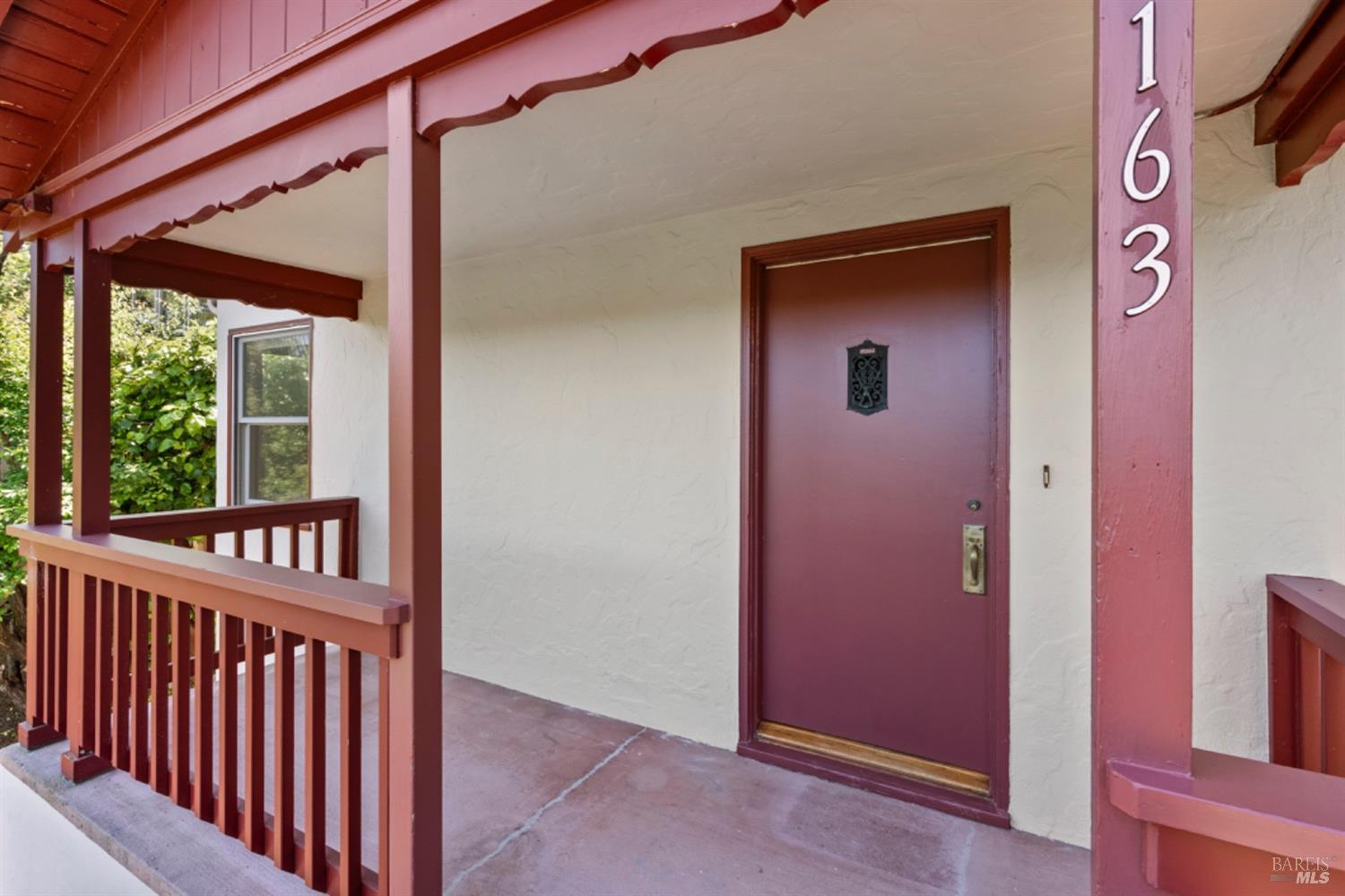 Detail Gallery Image 3 of 23 For 163 Terrace Ave, San Rafael,  CA 94901 - 2 Beds | 1 Baths