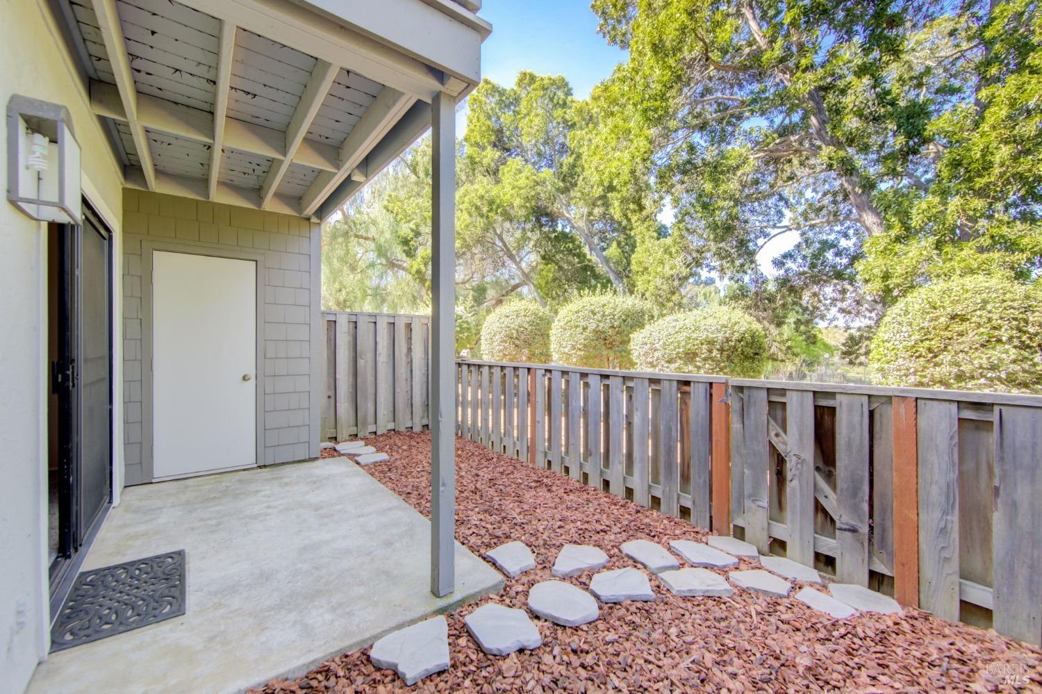 Detail Gallery Image 19 of 35 For 900 Cambridge Dr #137,  Benicia,  CA 94510 - 1 Beds | 1 Baths