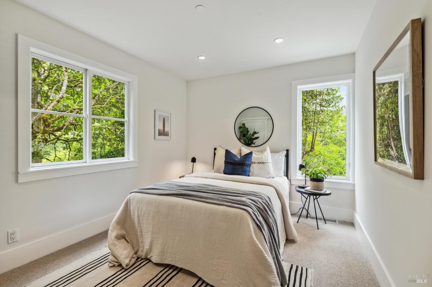 Detail Gallery Image 21 of 41 For 575 Marin Ave, Mill Valley,  CA 94941 - 4 Beds | 2 Baths