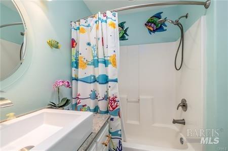 Detail Gallery Image 26 of 38 For 13801 Lakeshore Dr, Clearlake,  CA 95422 - 3 Beds | 2 Baths