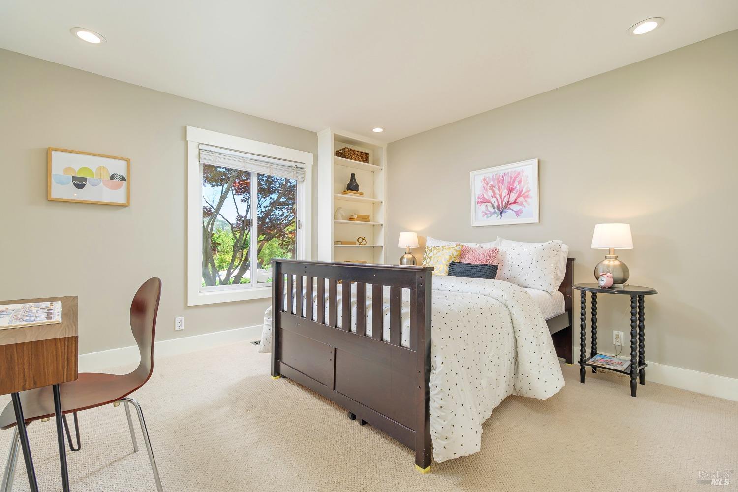 Detail Gallery Image 26 of 36 For 24 Corte Del Bayo Ct, Larkspur,  CA 94939 - 4 Beds | 3/1 Baths