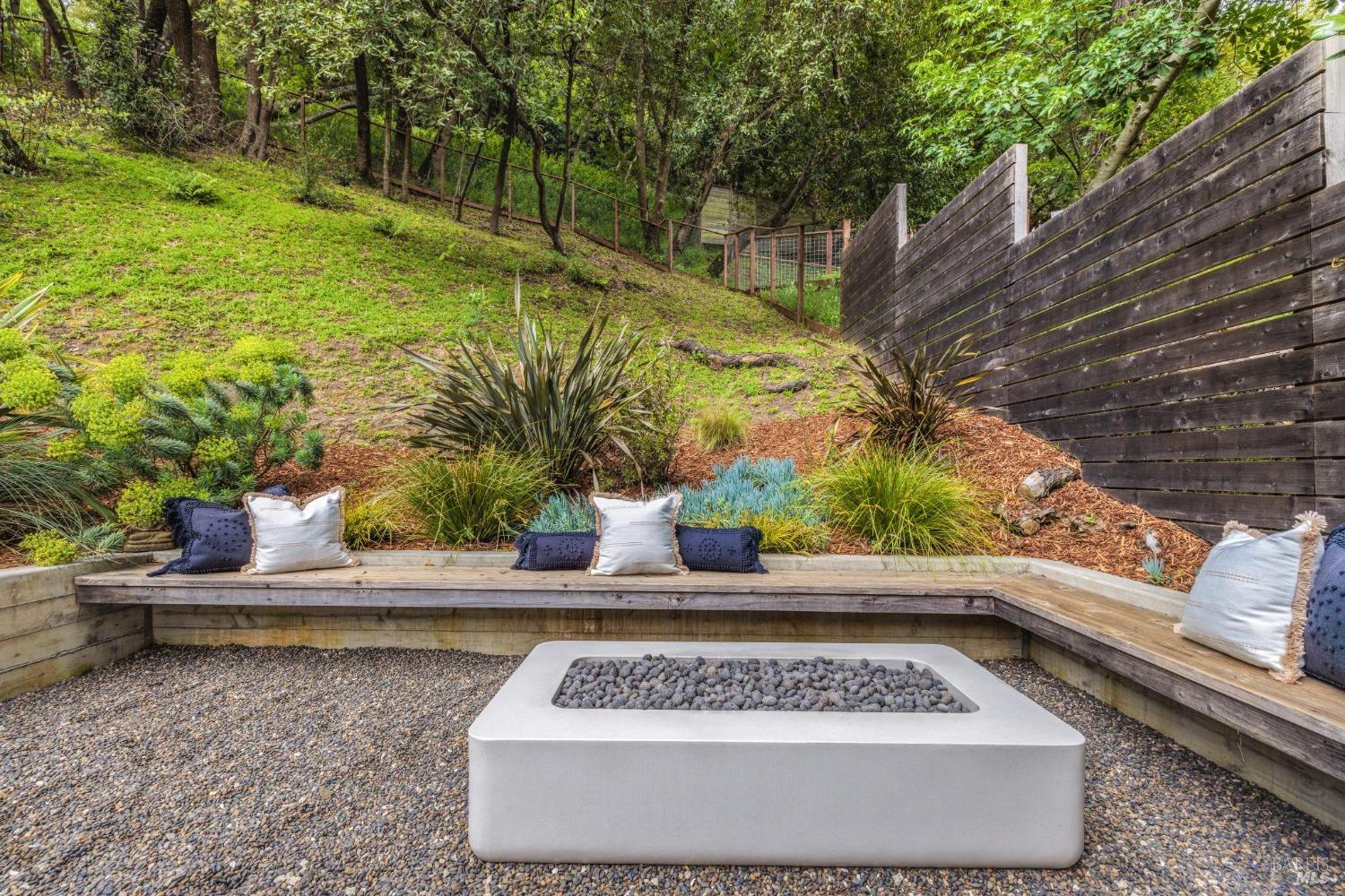 Detail Gallery Image 45 of 53 For 485 Montecito Dr, Corte Madera,  CA 94925 - 4 Beds | 2 Baths