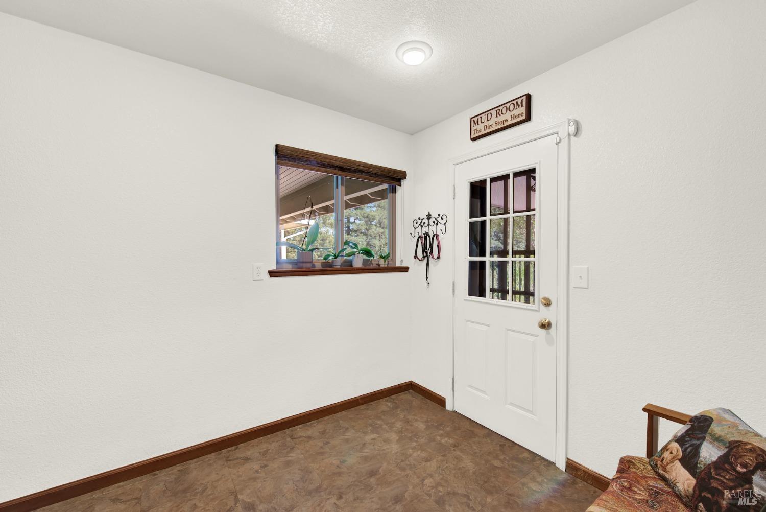 Detail Gallery Image 26 of 99 For 5202 Winding Way, Vacaville,  CA 95688 - 3 Beds | 2/1 Baths