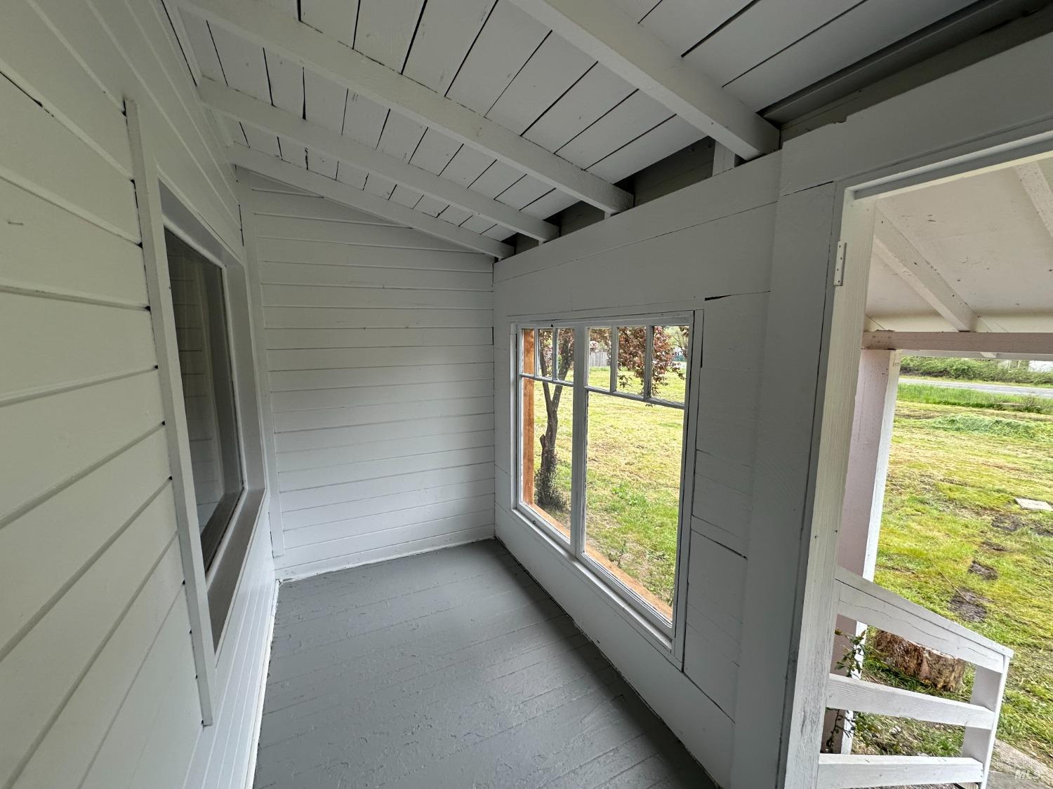 Detail Gallery Image 6 of 32 For 41350 Highway 101 Unkn, Laytonville,  CA 95454 - 4 Beds | 2 Baths