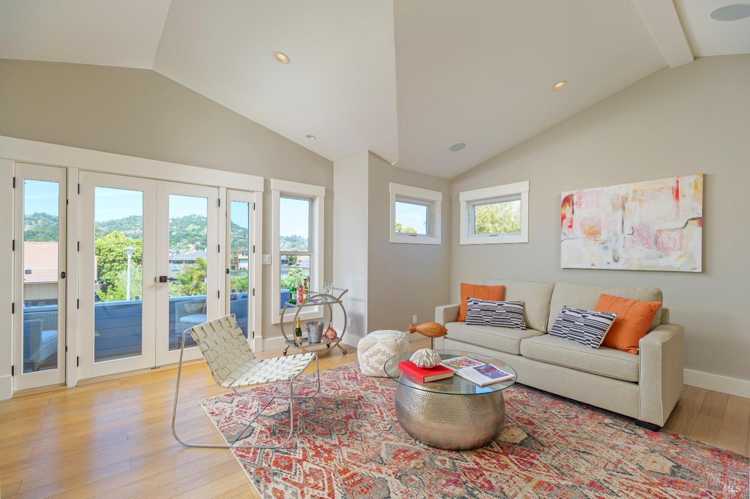 Detail Gallery Image 29 of 36 For 24 Corte Del Bayo Ct, Larkspur,  CA 94939 - 4 Beds | 3/1 Baths