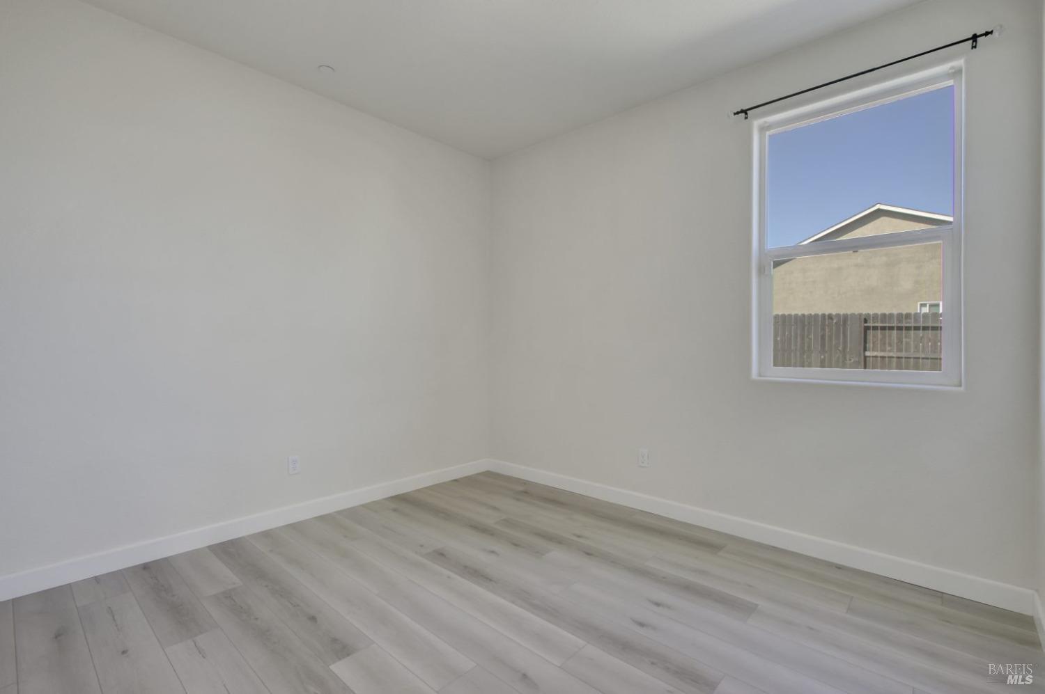 Detail Gallery Image 12 of 32 For 4623 Lincoln Lndg, Rio Vista,  CA 94571 - 3 Beds | 2 Baths
