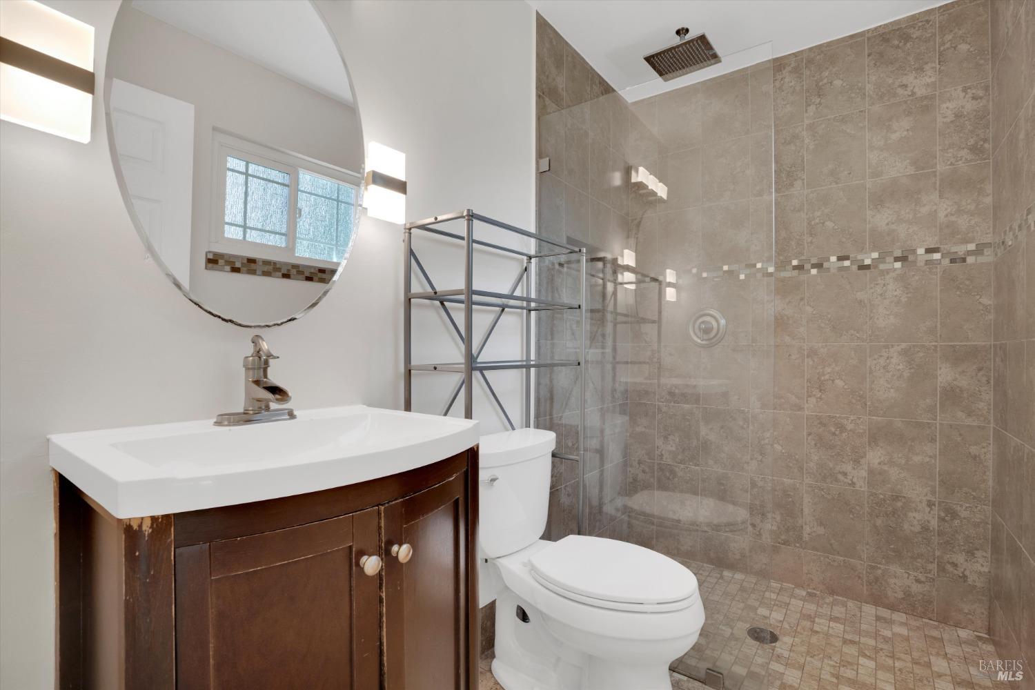 Detail Gallery Image 15 of 30 For 160 Sherwood Ct, Vacaville,  CA 95687 - 4 Beds | 2 Baths
