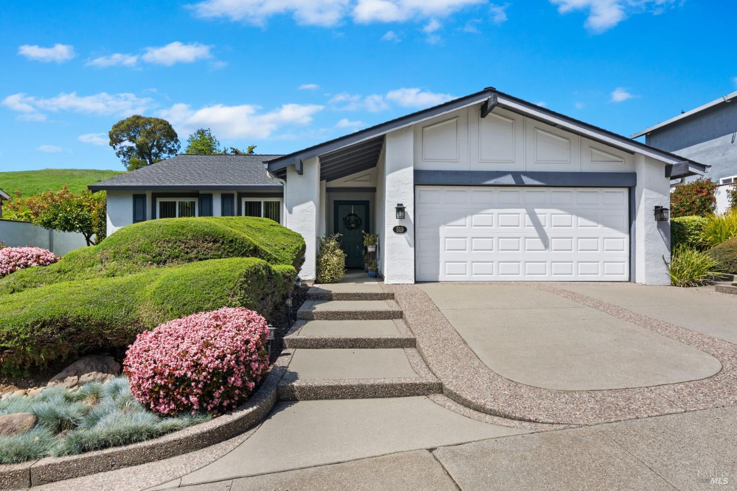 Welcome to 519 Hastings Dr, Benicia!  This Single Story home has 3 bedrooms and 2 bathrooms with 136