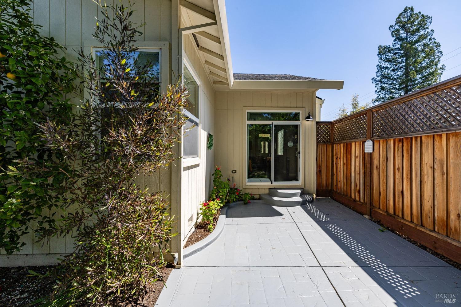 Detail Gallery Image 29 of 34 For 8101 Luisa Way, Windsor,  CA 95492 - 3 Beds | 2 Baths