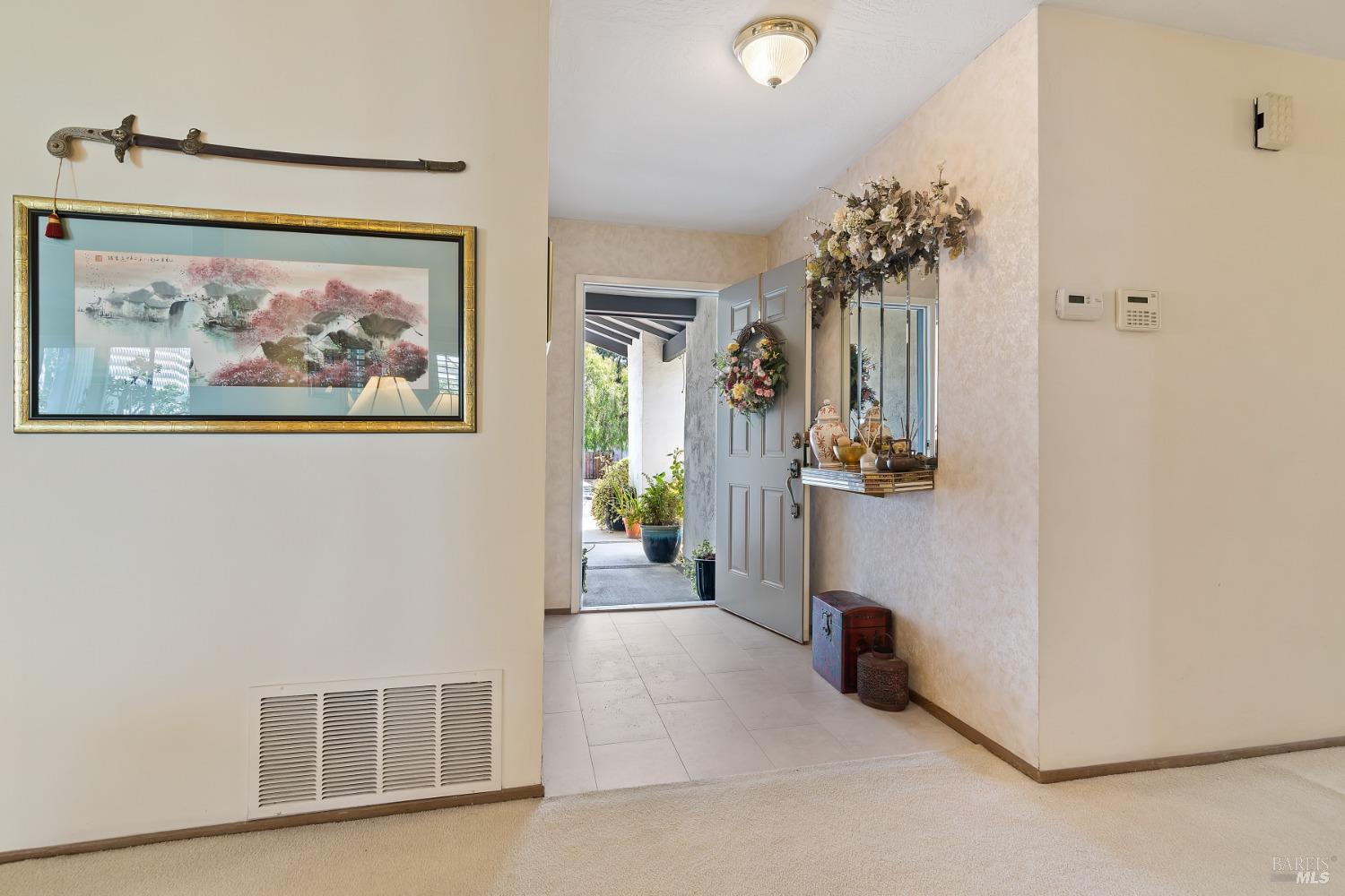 Detail Gallery Image 8 of 35 For 519 Hastings Dr, Benicia,  CA 94510 - 3 Beds | 2 Baths