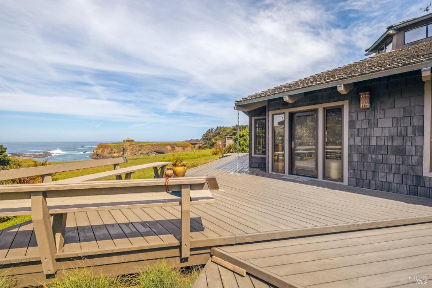 Detail Gallery Image 9 of 48 For 45520 Otter Point Cir, Mendocino,  CA 95460 - 3 Beds | 2 Baths