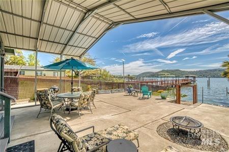 Detail Gallery Image 14 of 38 For 13801 Lakeshore Dr, Clearlake,  CA 95422 - 3 Beds | 2 Baths