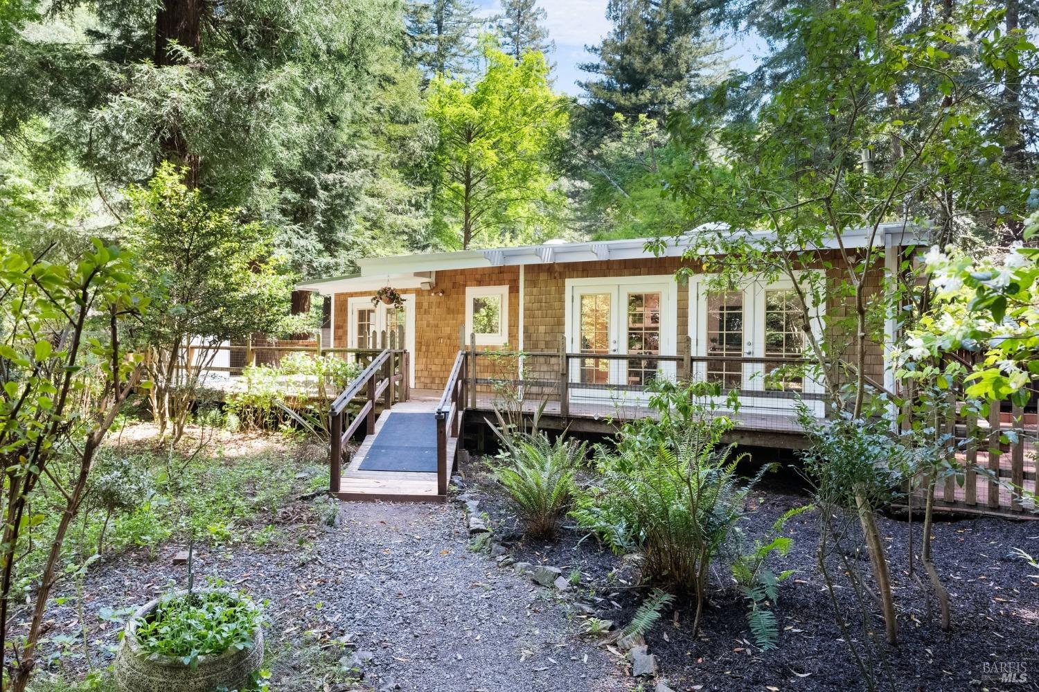 Detail Gallery Image 2 of 43 For 15521 Old Cazadero Rd, Guerneville,  CA 95446 - 2 Beds | 2 Baths