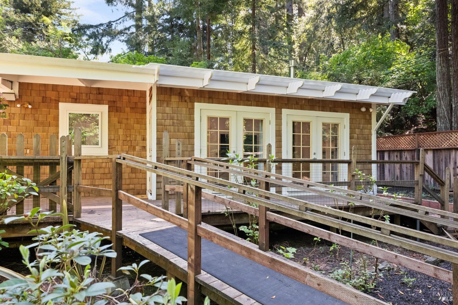 Detail Gallery Image 36 of 43 For 15521 Old Cazadero Rd, Guerneville,  CA 95446 - 2 Beds | 2 Baths