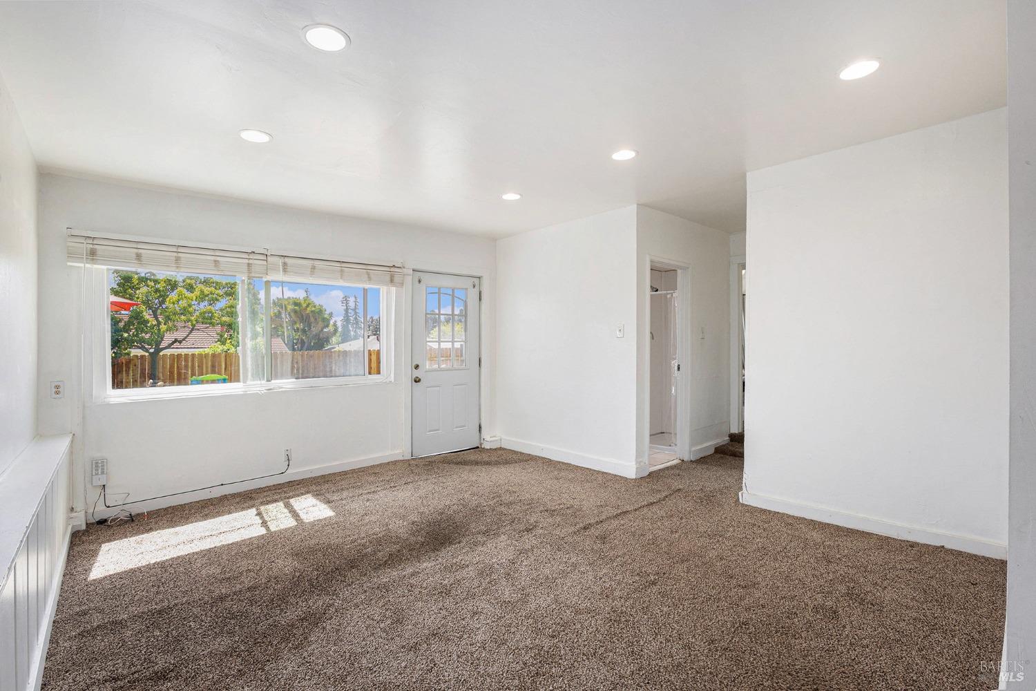 Detail Gallery Image 22 of 43 For 16925 Los Banos St, San Leandro,  CA 94578 - 5 Beds | 2 Baths
