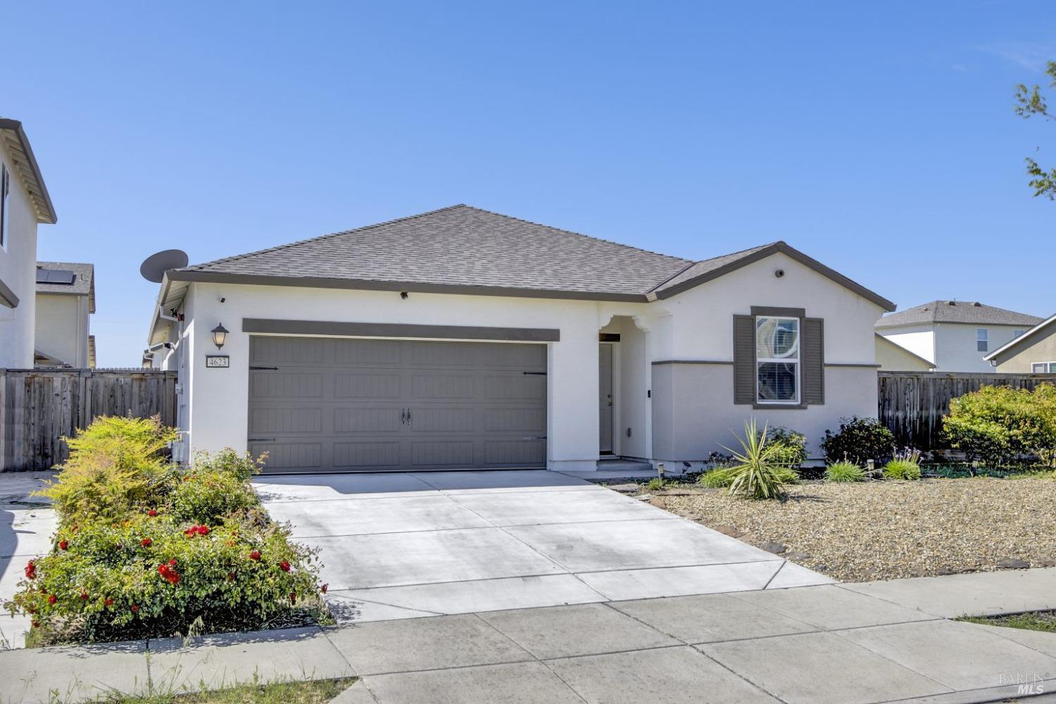 Explore 4623 Lincoln Landing in Rio Vista!  This single-story gem offers 3 bedrooms, 2 baths, and 15