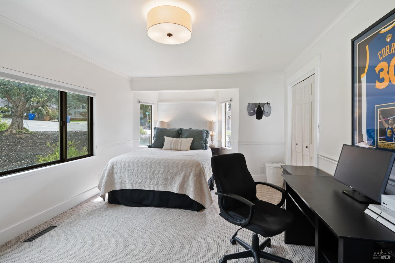 Detail Gallery Image 26 of 60 For 7 Gleneagle Cir, Napa,  CA 94558 - 6 Beds | 4/1 Baths