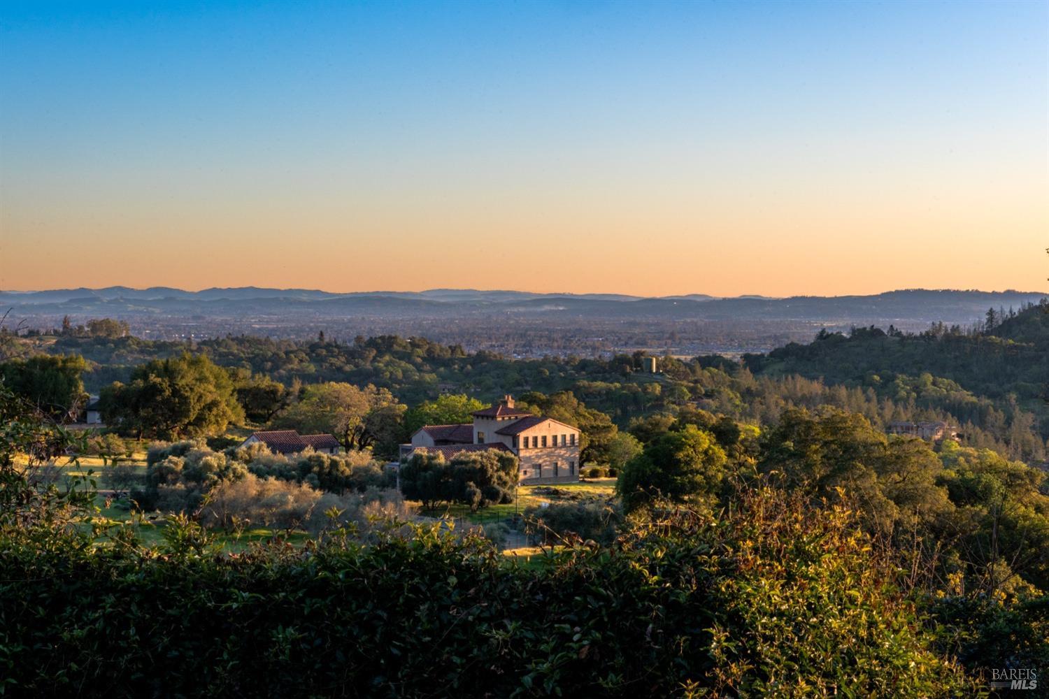 Detail Gallery Image 94 of 95 For 950 Shiloh Vis, Santa Rosa,  CA 95403 - 4 Beds | 6/2 Baths