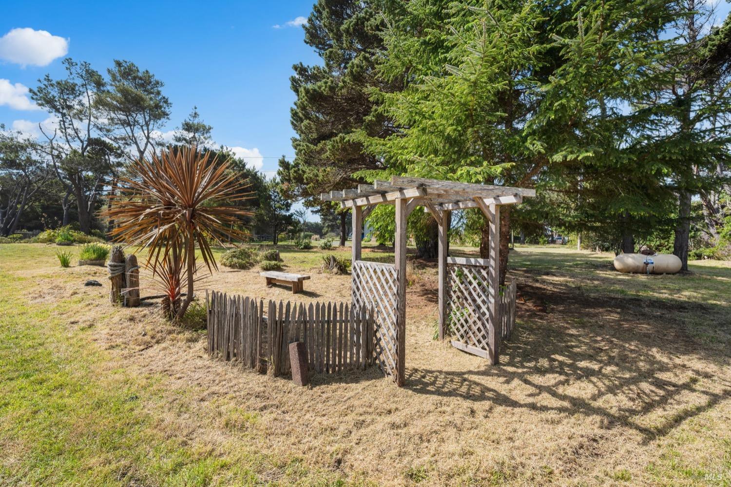 Detail Gallery Image 38 of 45 For 33060 Jefferson Way, Fort Bragg,  CA 95437 - 2 Beds | 2 Baths