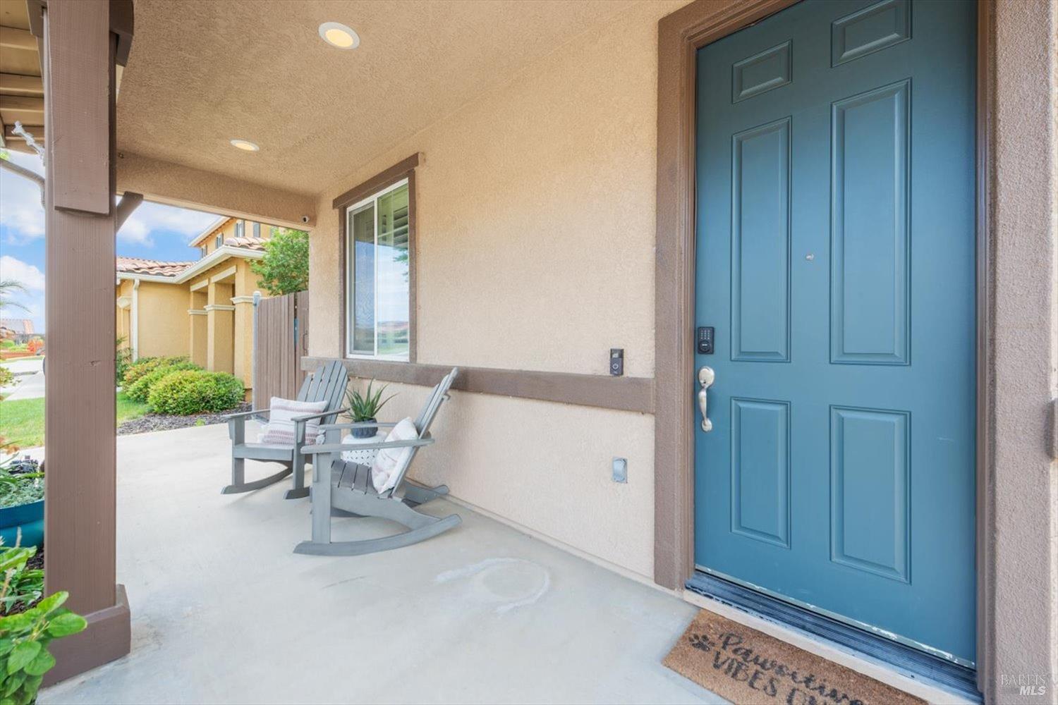 Detail Gallery Image 6 of 76 For 2433 Sanders Ln, Fairfield,  CA 94533 - 4 Beds | 2/1 Baths