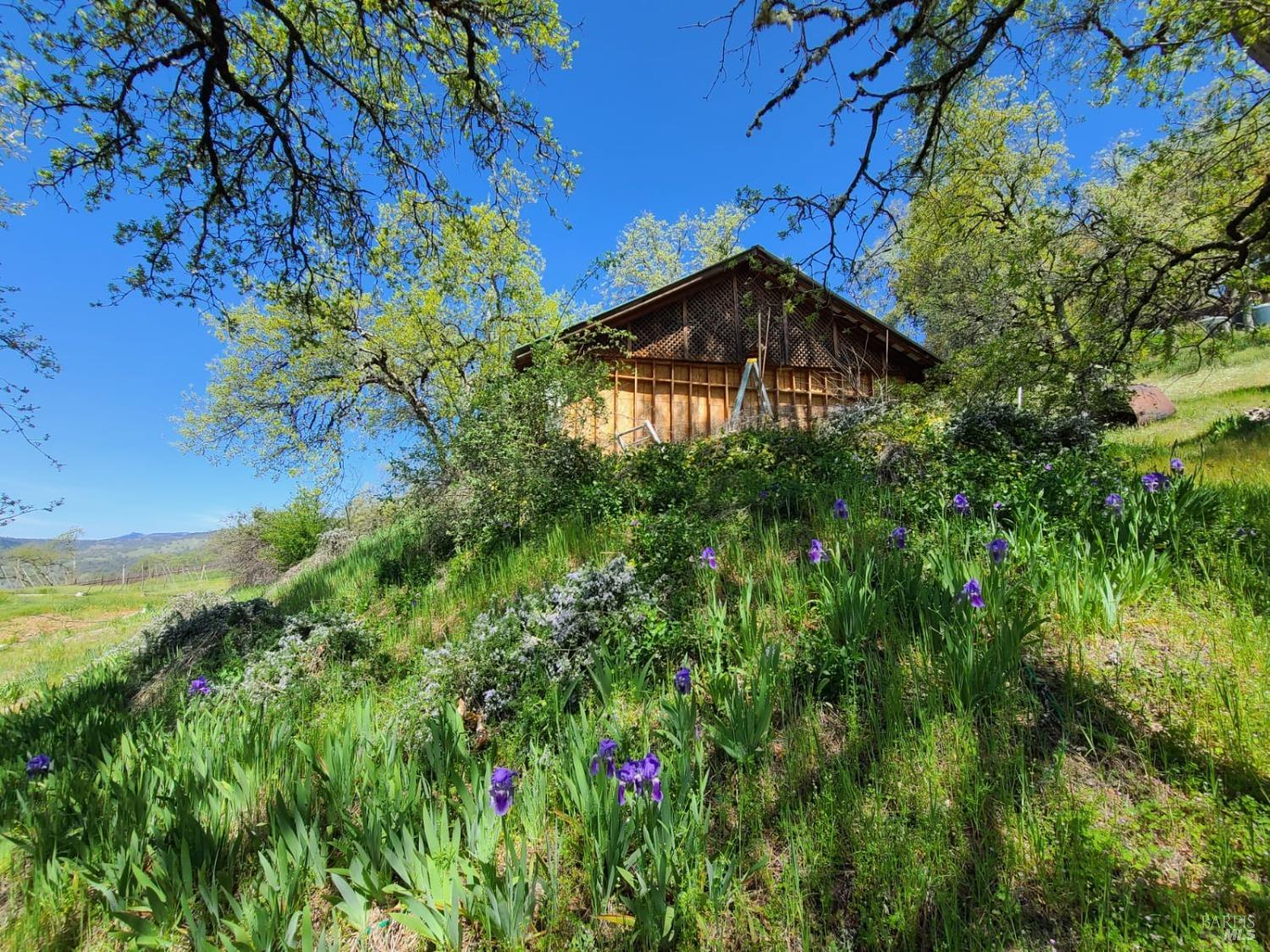 Photo of 35776 Mendocino Pass Rd in Covelo, CA
