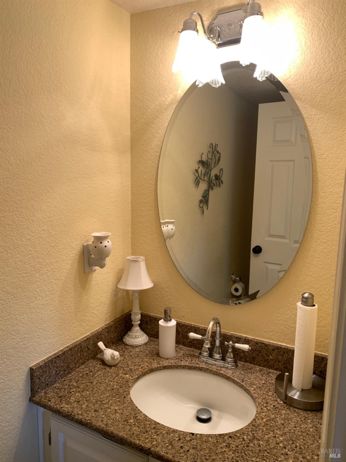 Detail Gallery Image 21 of 27 For 561 Stanford St, Vacaville,  CA 95687 - 4 Beds | 2/1 Baths