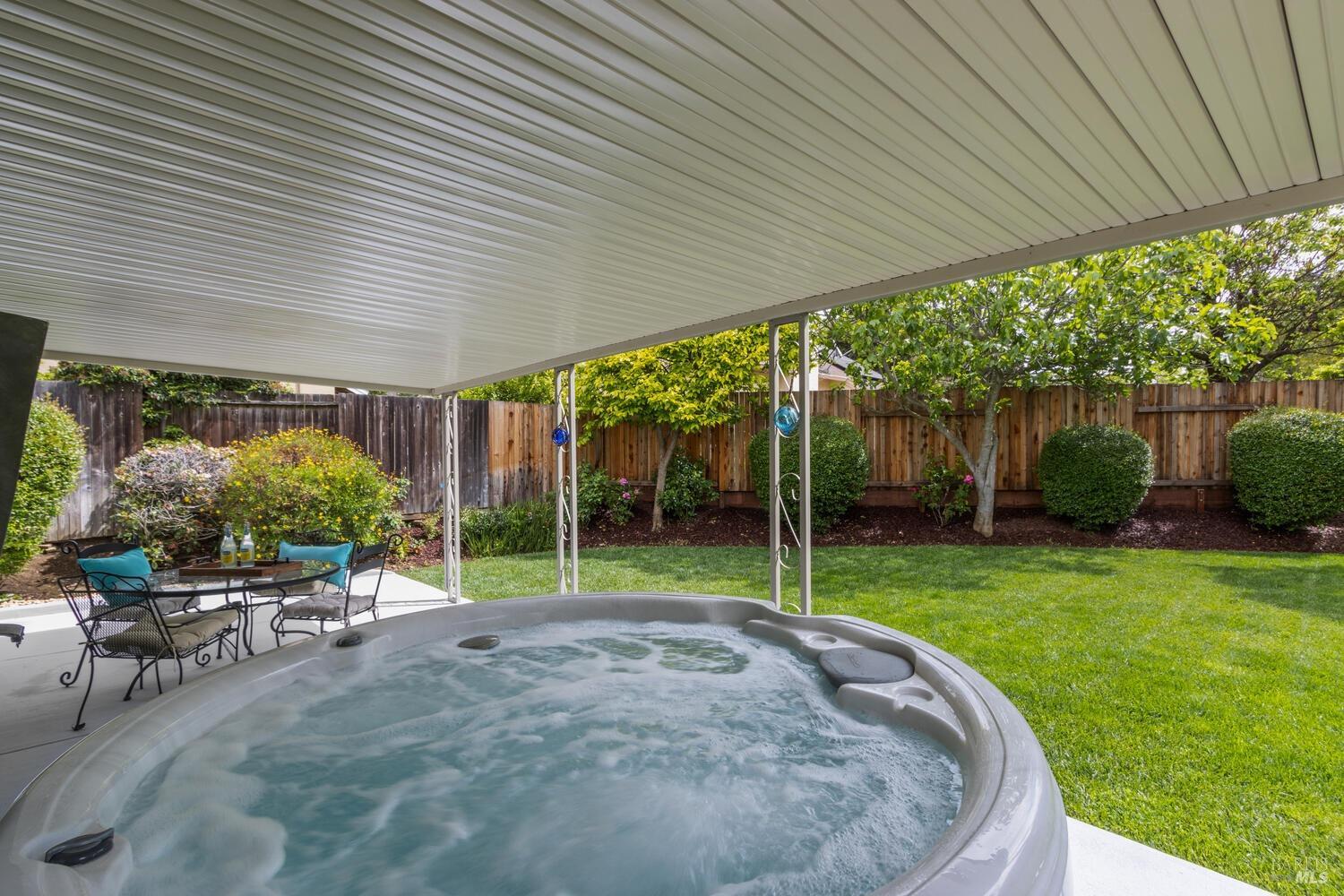 Detail Gallery Image 26 of 30 For 562 Willow Ct, Benicia,  CA 94510 - 2 Beds | 2 Baths