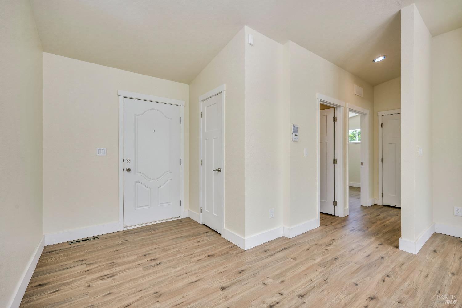 Detail Gallery Image 7 of 33 For 21305 Stewart St, Middletown,  CA 95461 - 3 Beds | 2 Baths