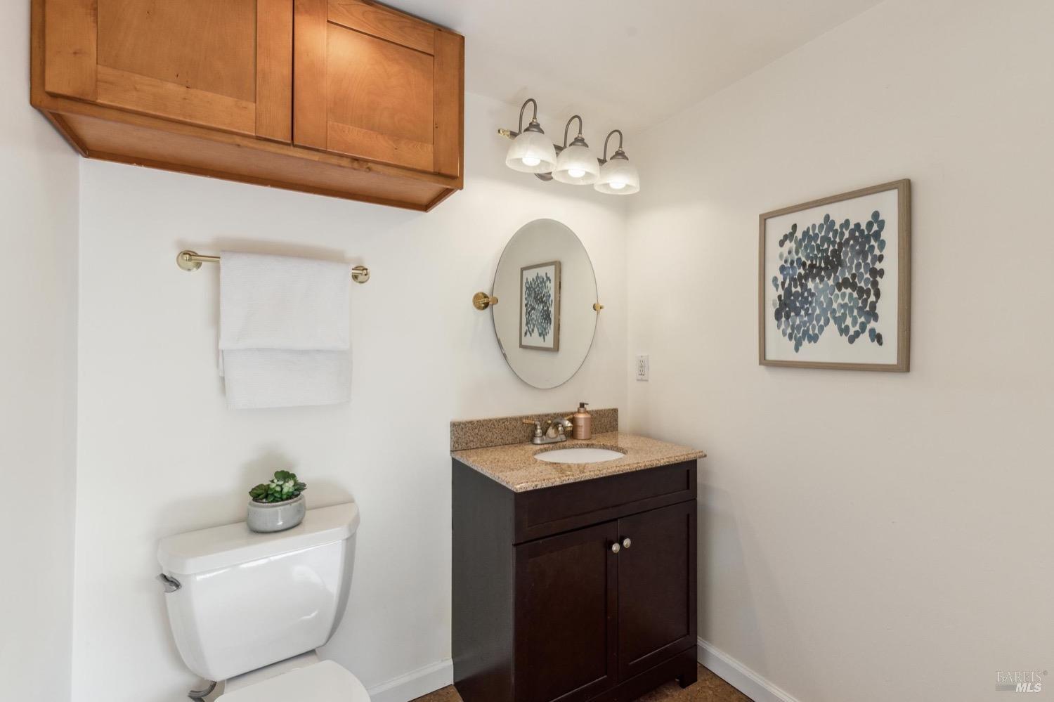 Detail Gallery Image 34 of 58 For 2335 Greenbriar Way, Santa Rosa,  CA 95409 - 3 Beds | 2/1 Baths