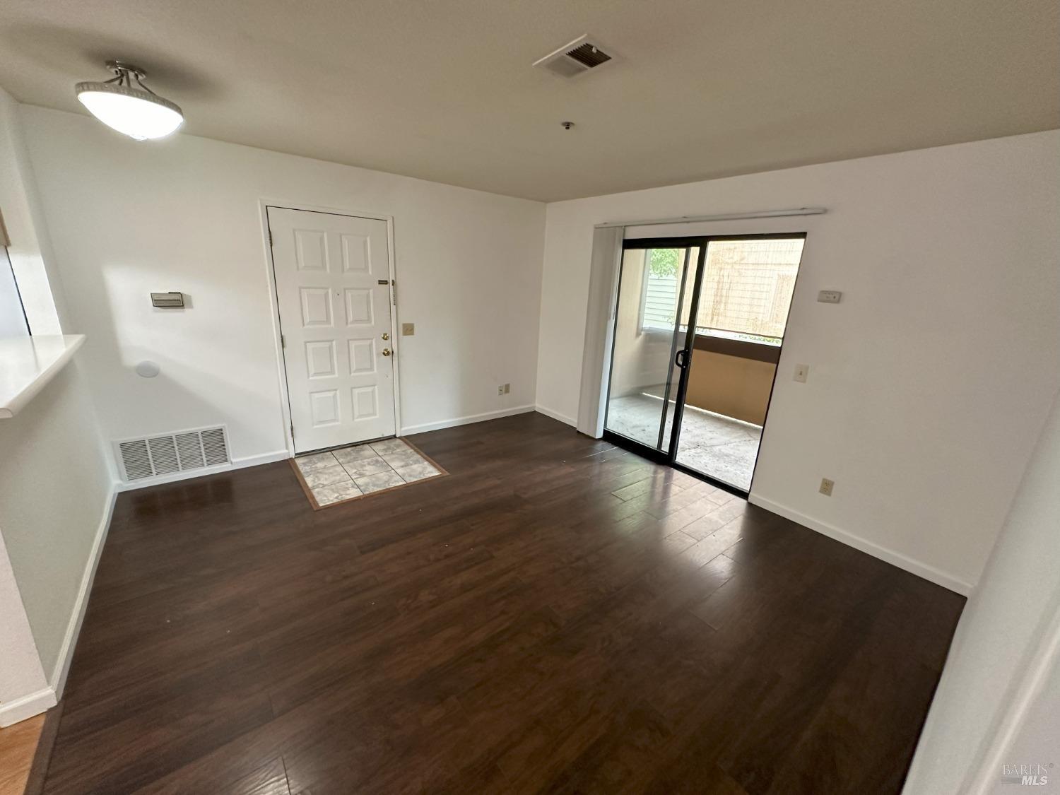 Detail Gallery Image 12 of 21 For 8201 Camino Colegio Unkn #213,  Rohnert Park,  CA 94928 - 1 Beds | 1 Baths