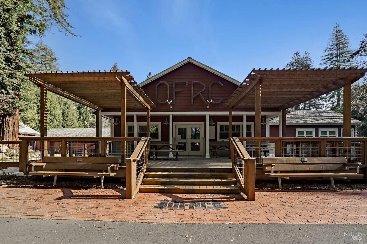 Photo of 12828 Richardson Dr in Guerneville, CA