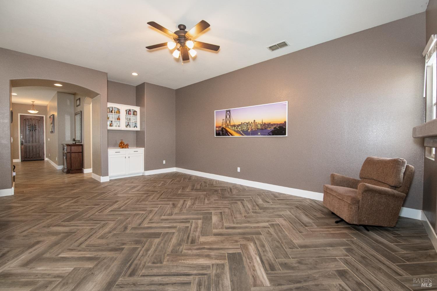 Detail Gallery Image 19 of 62 For 1641 Hickam Cir, Suisun City,  CA 94585 - 4 Beds | 2 Baths